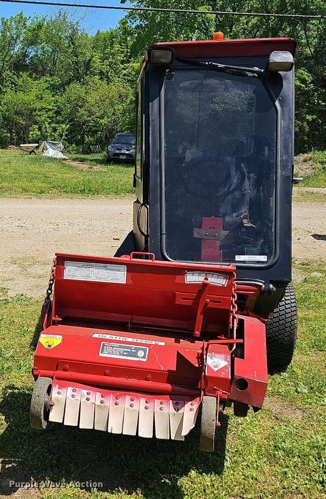 image for item LW9541 Toro 322D  lawn mower