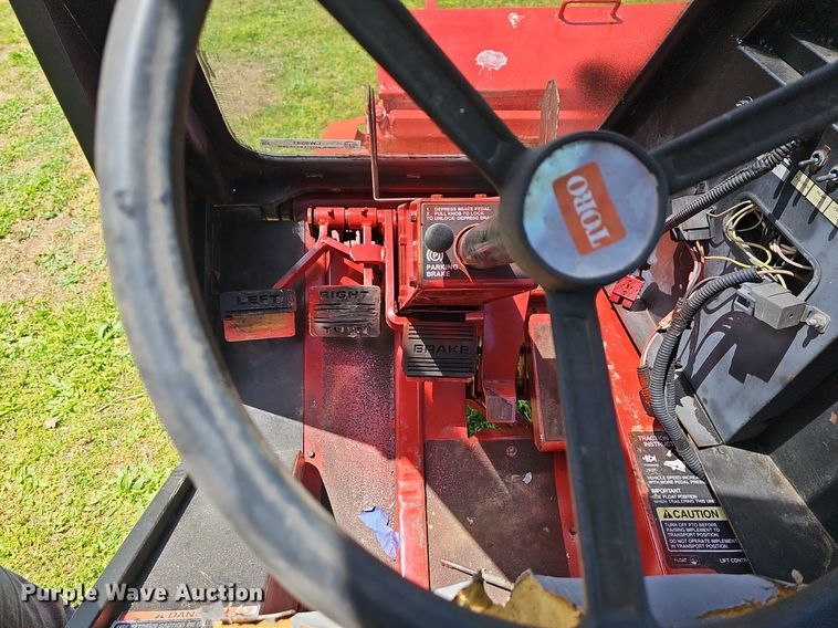 image for item LW9541 Toro 322D  lawn mower