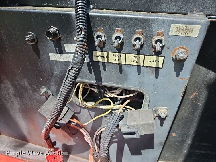 image for item LW9541 Toro 322D  lawn mower