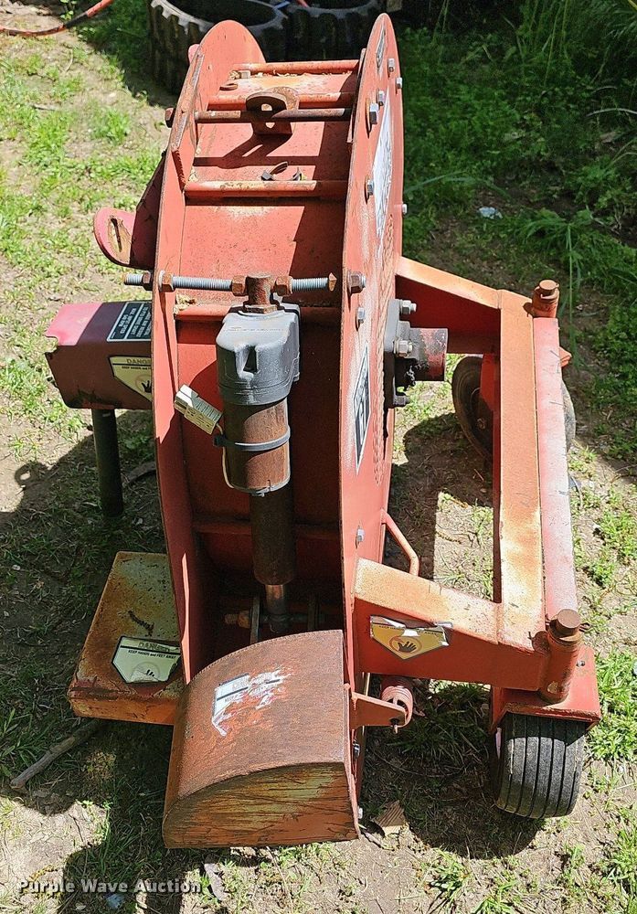 image for item LW9541 Toro 322D  lawn mower