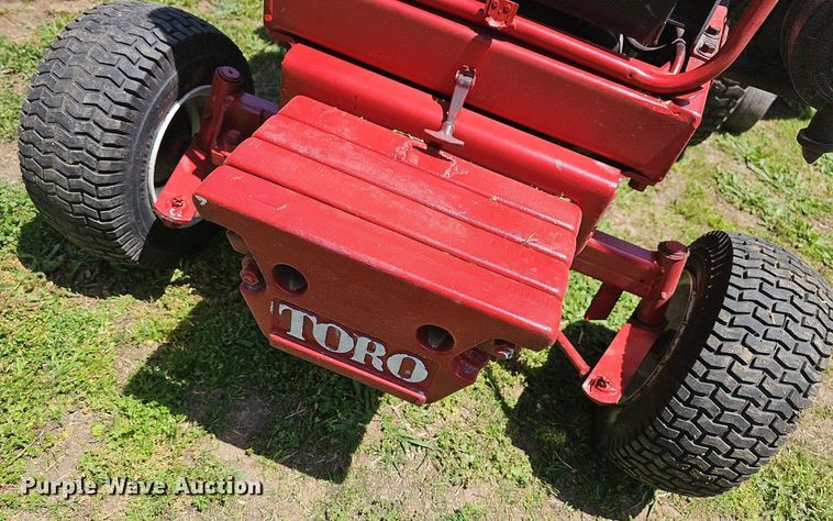 image for item LW9543 Toro 322D  lawn mower