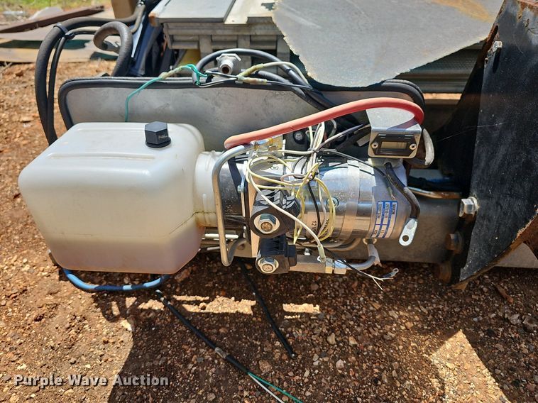 image for item LW9544 Maxon Tuk-a-way GPTLR  end gate lift