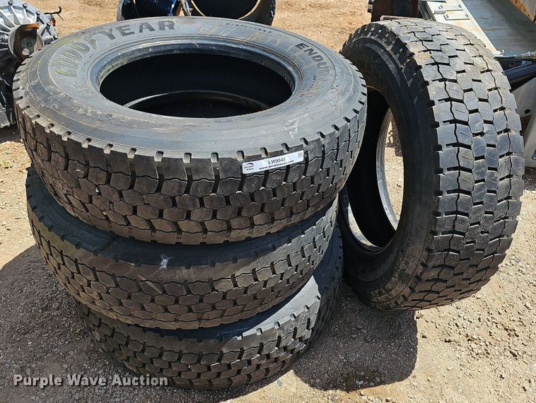 image for item LW9545 (4) Goodyear 305/70R22.5 tires