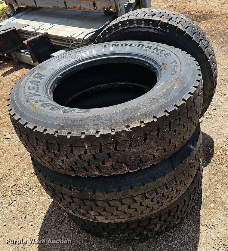 image for item LW9545 (4) Goodyear 305/70R22.5 tires