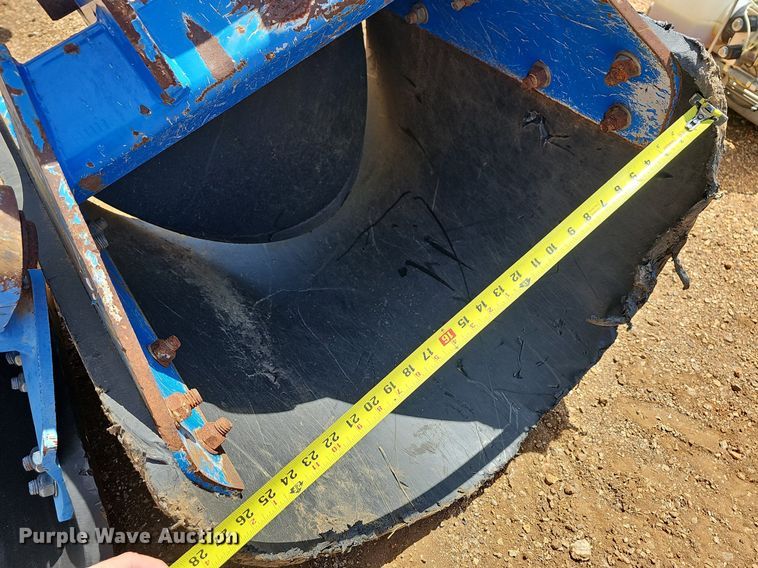 image for item LW9547 (2) Vail Products Inc. sand buckets