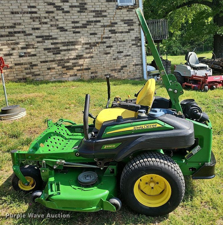 image for item LW9579 John Deere Z930M  ZTR lawn mower