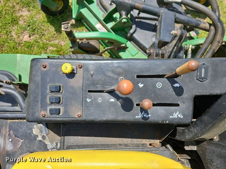 image for item MC9014 John Deere 1600 Turbo  lawn mower