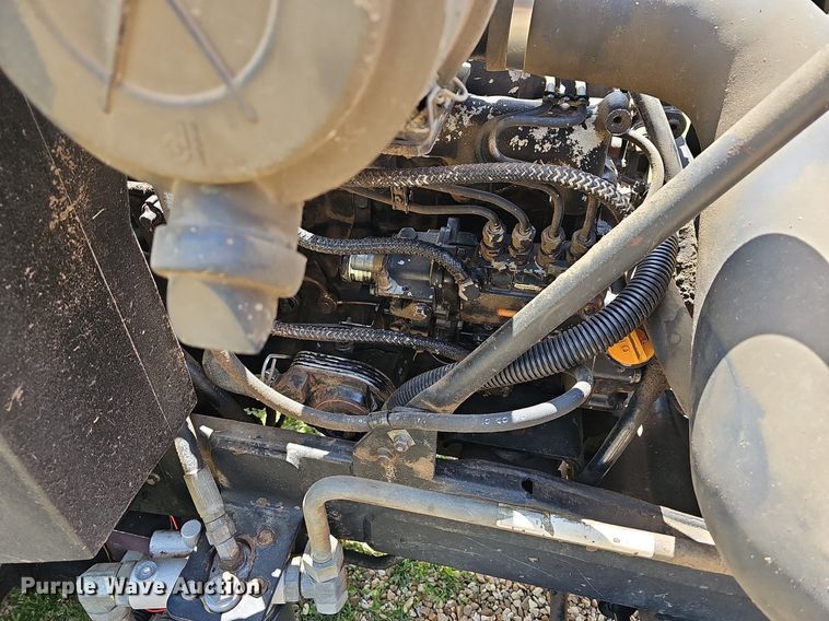 image for item MC9014 John Deere 1600 Turbo  lawn mower