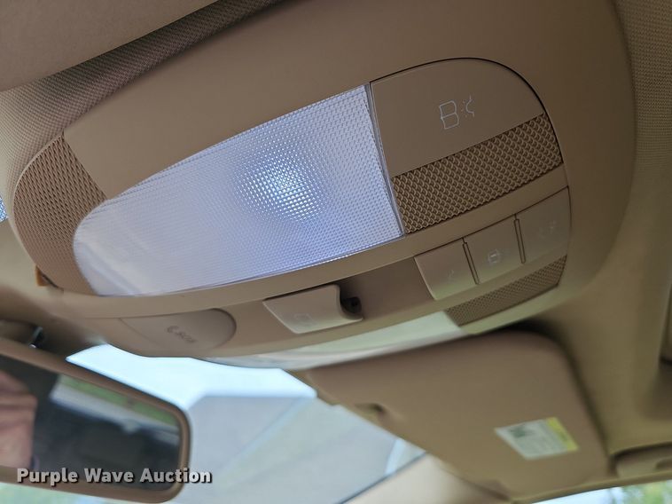 image for item MC9016 2008 Mercedes Benz R350