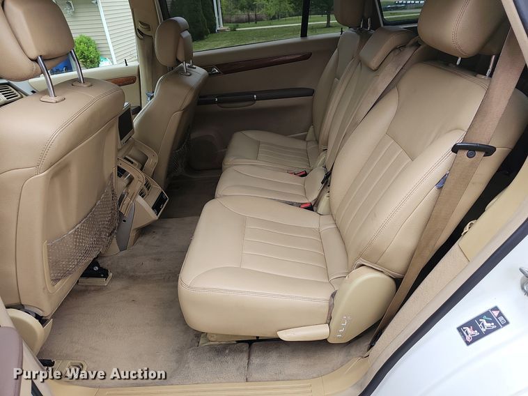 image for item MC9016 2008 Mercedes Benz R350