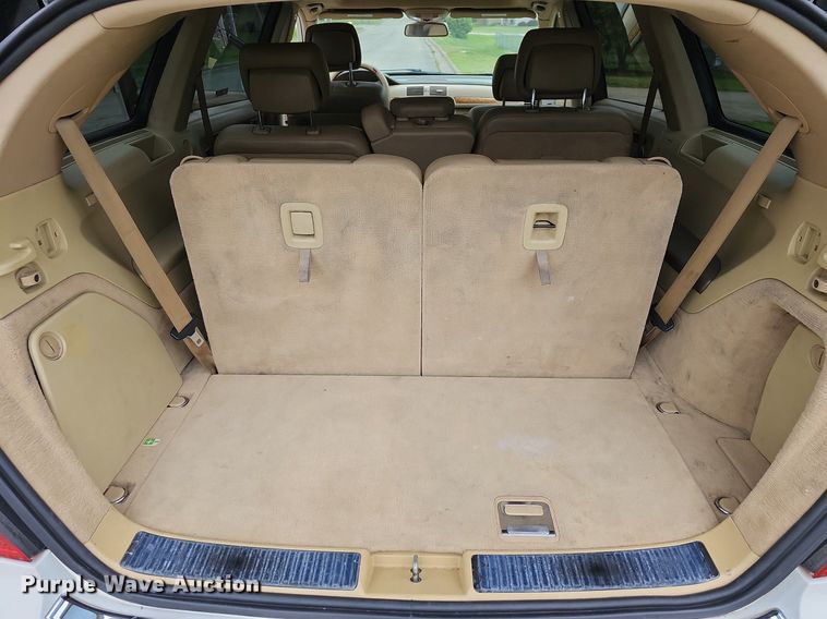 image for item MC9016 2008 Mercedes Benz R350