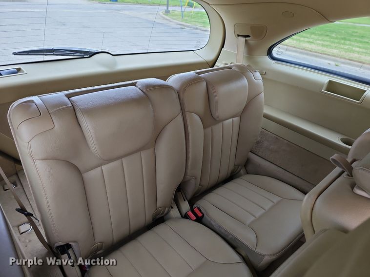 image for item MC9016 2008 Mercedes Benz R350