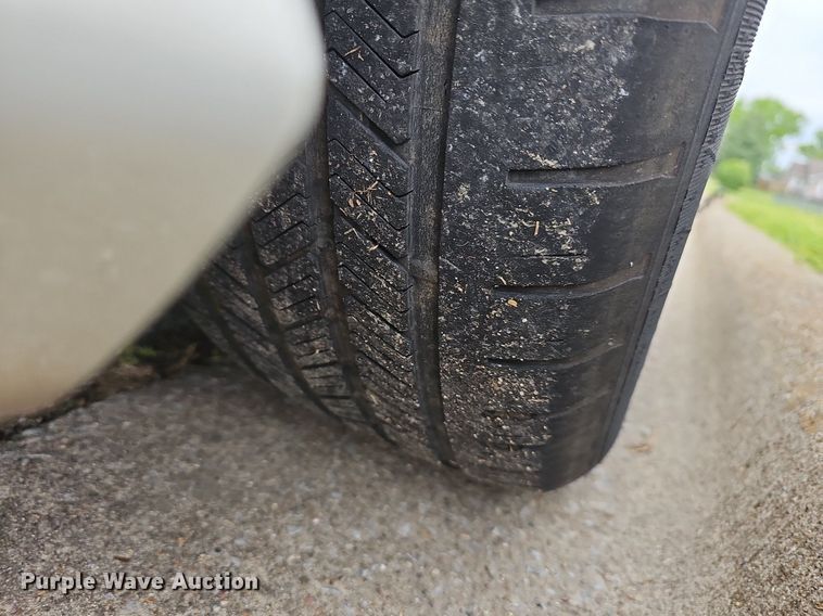 image for item MC9016 2008 Mercedes Benz R350