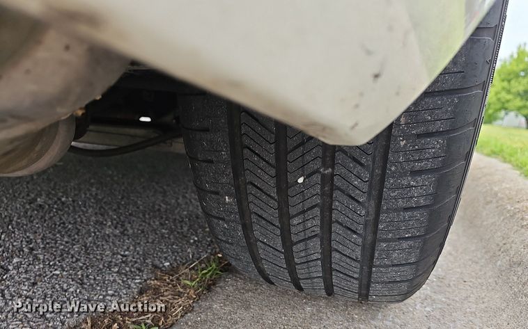 image for item MC9016 2008 Mercedes Benz R350