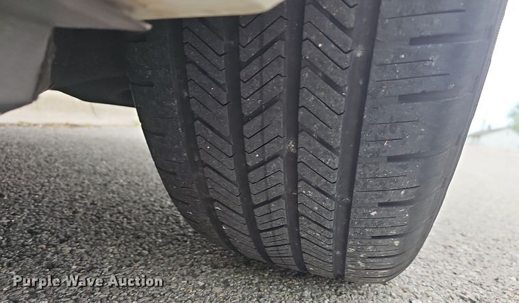 image for item MC9016 2008 Mercedes Benz R350