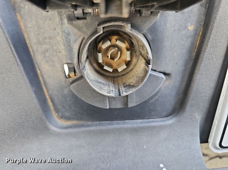 image for item MC9760 2010 Chevrolet Silverado 1500  Crew Cab pickup truck