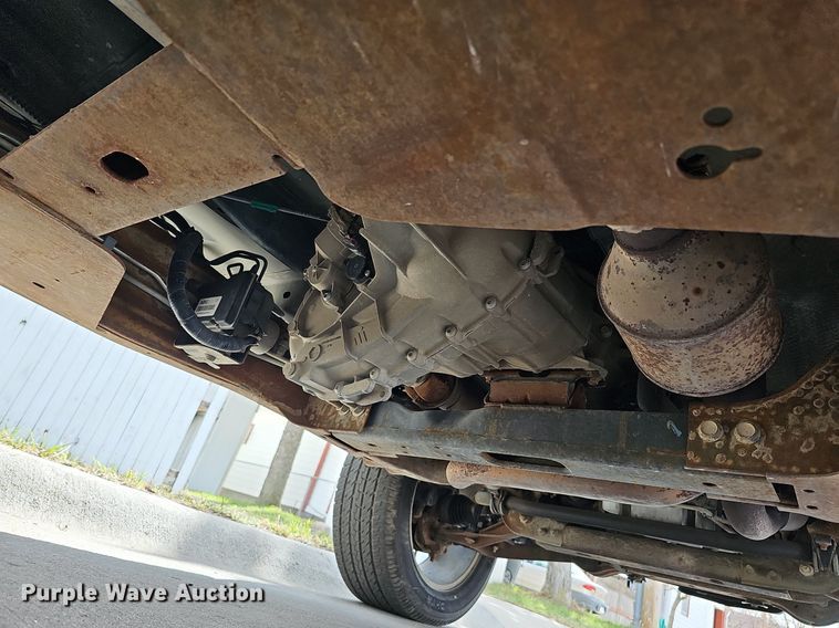 image for item MC9760 2010 Chevrolet Silverado 1500  Crew Cab pickup truck