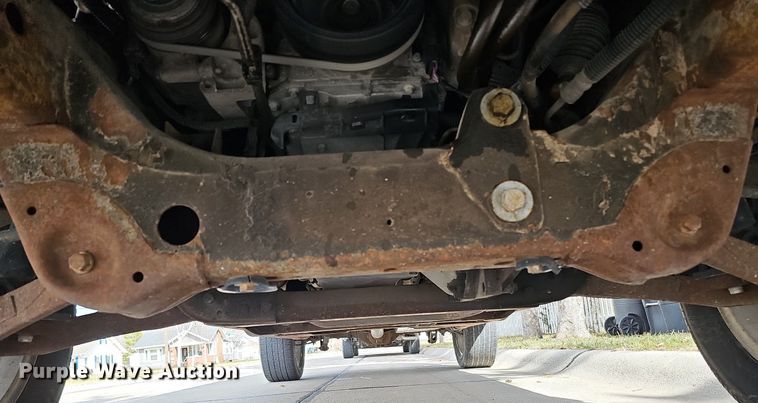 image for item MC9760 2010 Chevrolet Silverado 1500  Crew Cab pickup truck