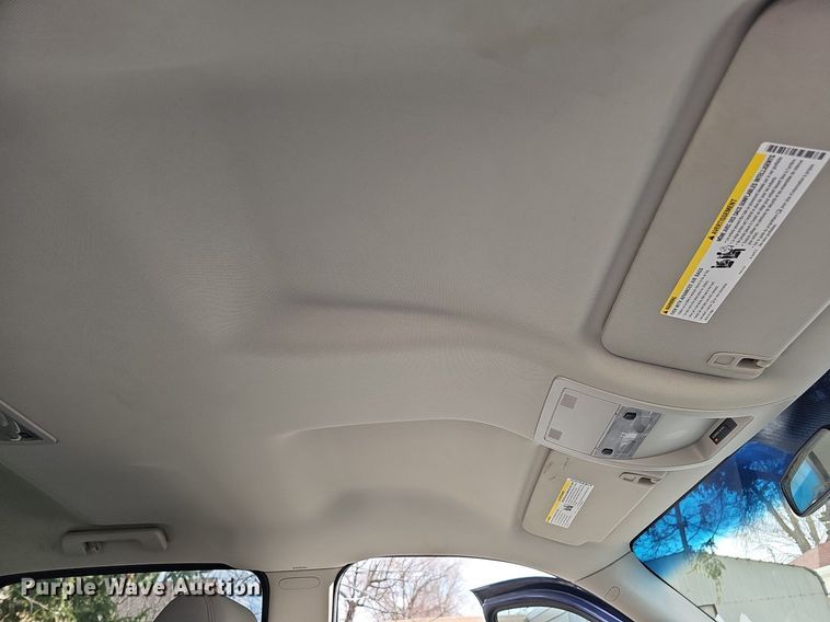 image for item MC9760 2010 Chevrolet Silverado 1500  Crew Cab pickup truck