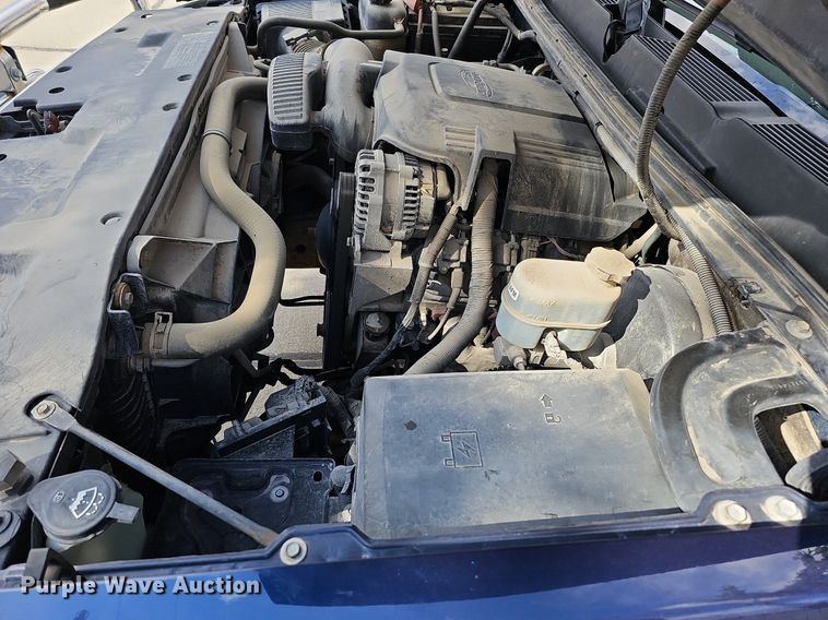 image for item MC9760 2010 Chevrolet Silverado 1500  Crew Cab pickup truck