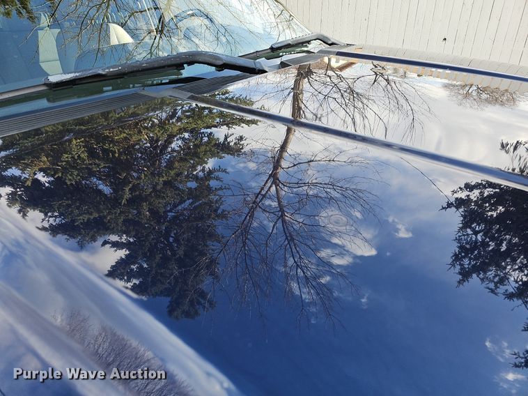 image for item MC9760 2010 Chevrolet Silverado 1500  Crew Cab pickup truck