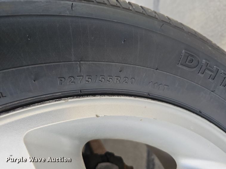 image for item MC9760 2010 Chevrolet Silverado 1500  Crew Cab pickup truck