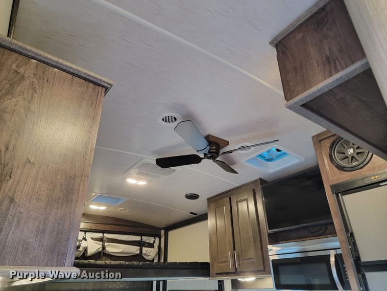 image for item ML9309 2018 Cruiser Stryker  toy hauler camper