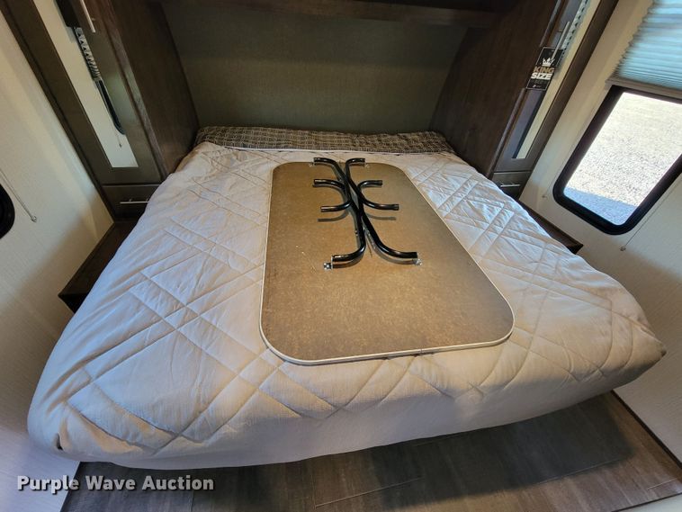 image for item ML9309 2018 Cruiser Stryker  toy hauler camper