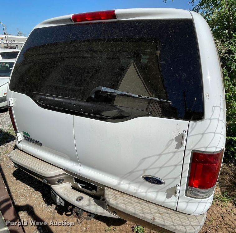 image for item MM9490 2004 Ford Excursion  SUV