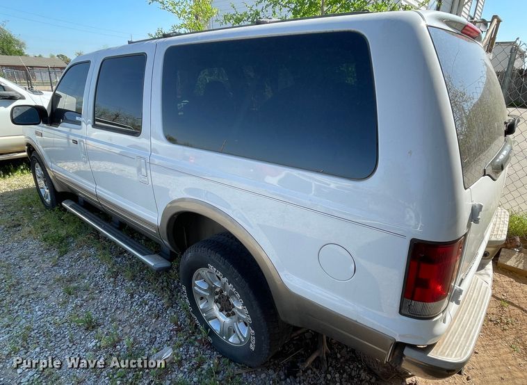 image for item MM9490 2004 Ford Excursion  SUV