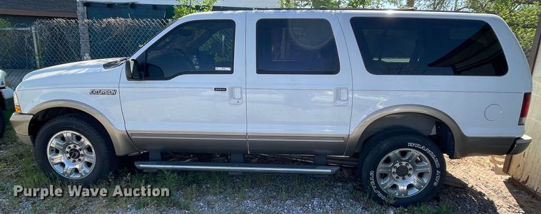 image for item MM9490 2004 Ford Excursion  SUV