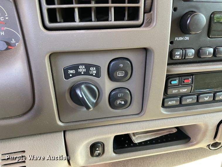 image for item MM9490 2004 Ford Excursion  SUV