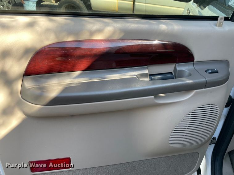 image for item MM9490 2004 Ford Excursion  SUV