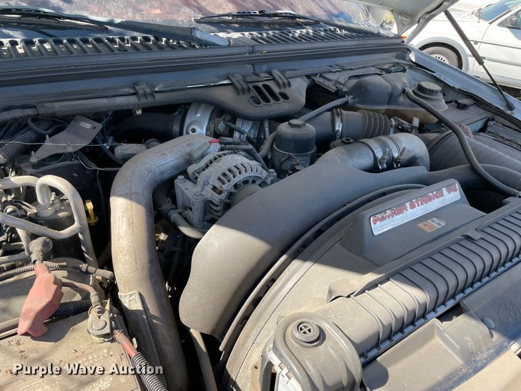 image for item MM9490 2004 Ford Excursion  SUV