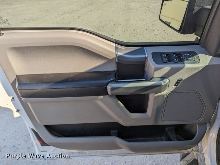 image for item MN9872 2017 Ford F150  SuperCab pickup truck