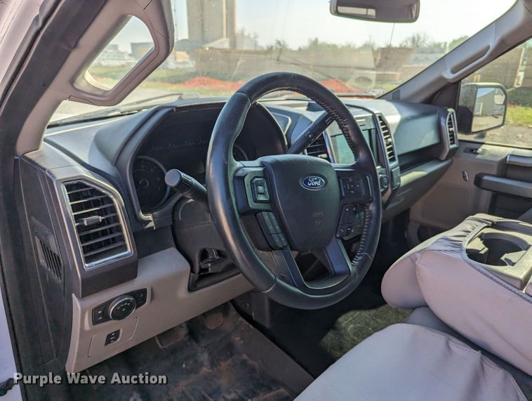 image for item MN9872 2017 Ford F150  SuperCab pickup truck