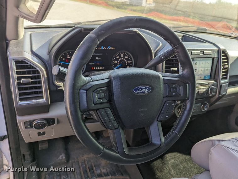 image for item MN9872 2017 Ford F150  SuperCab pickup truck