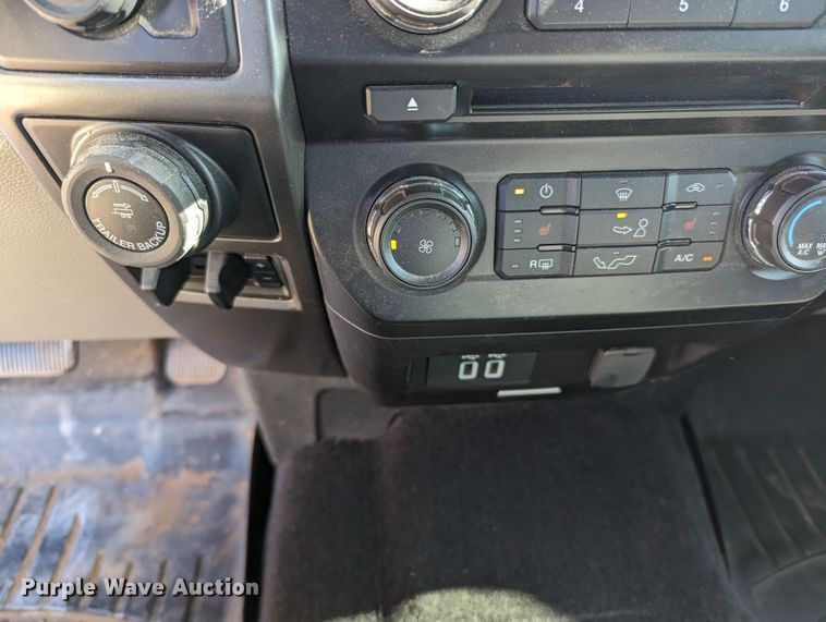 image for item MN9872 2017 Ford F150  SuperCab pickup truck