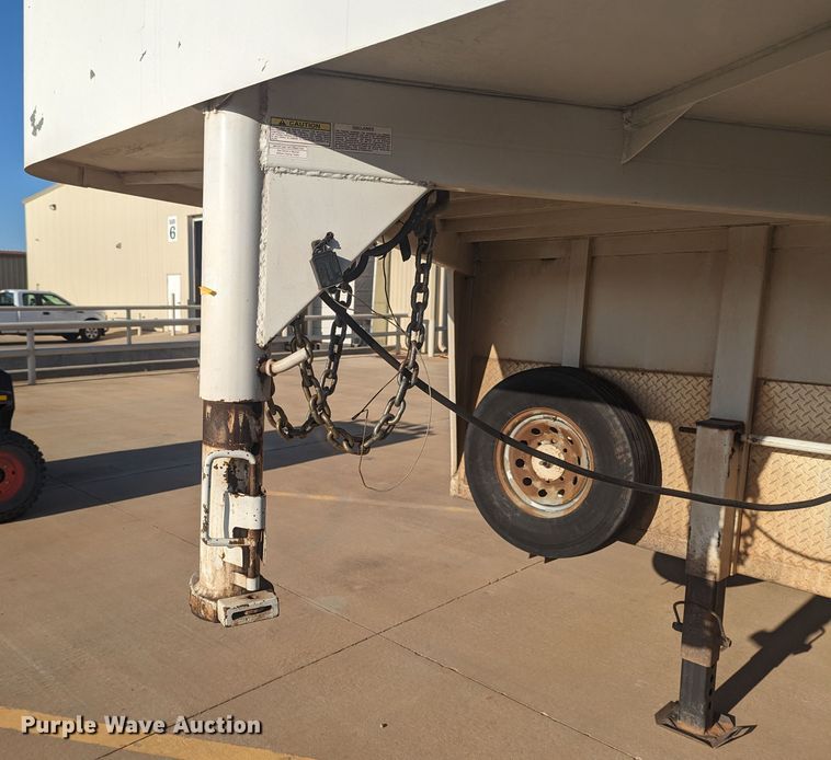 image for item MN9897 2014 Contract Manufacturer CMC6070-2090  enclosed cargo trailer