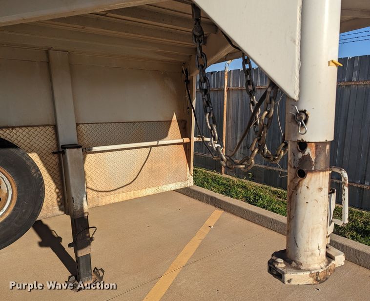 image for item MN9897 2014 Contract Manufacturer CMC6070-2090  enclosed cargo trailer