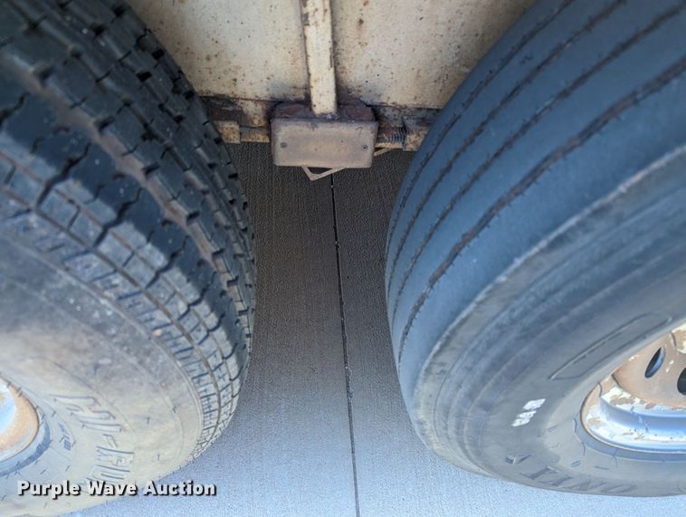 image for item MN9897 2014 Contract Manufacturer CMC6070-2090  enclosed cargo trailer