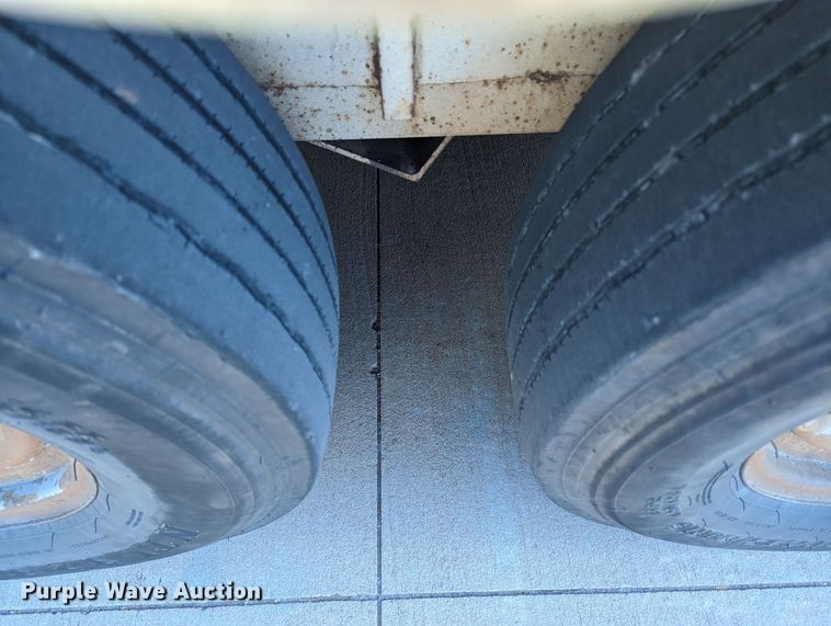 image for item MN9897 2014 Contract Manufacturer CMC6070-2090  enclosed cargo trailer