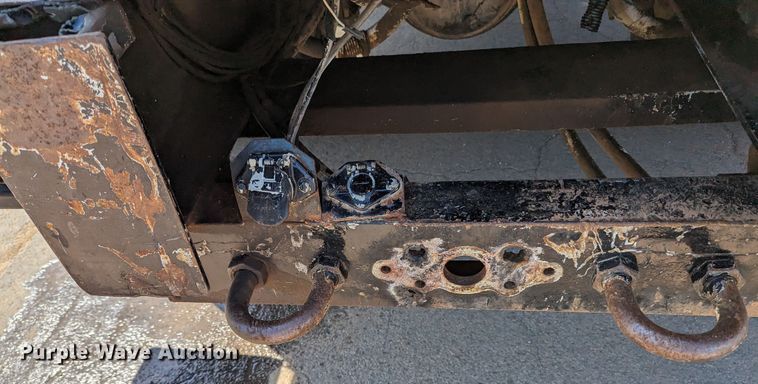 image for item MN9926 2003 Freightliner FL80  digger derrick truck