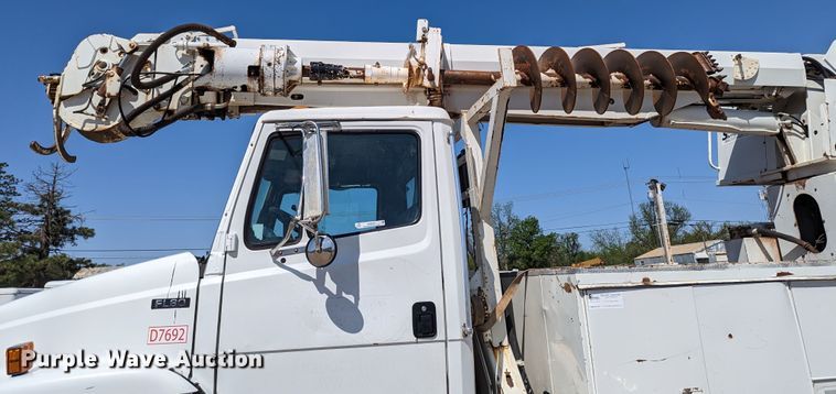 image for item MN9926 2003 Freightliner FL80  digger derrick truck