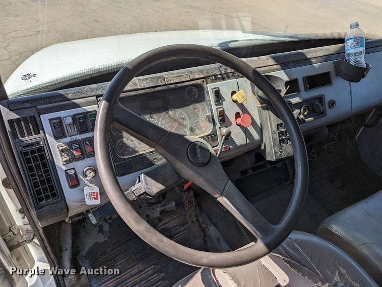 image for item MN9926 2003 Freightliner FL80  digger derrick truck