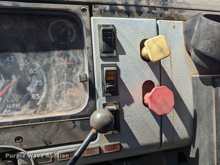 image for item MN9926 2003 Freightliner FL80  digger derrick truck