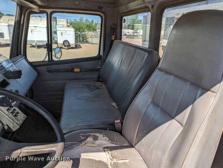 image for item MN9926 2003 Freightliner FL80  digger derrick truck