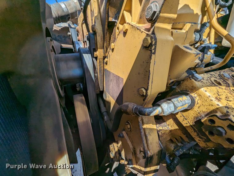 image for item MN9926 2003 Freightliner FL80  digger derrick truck