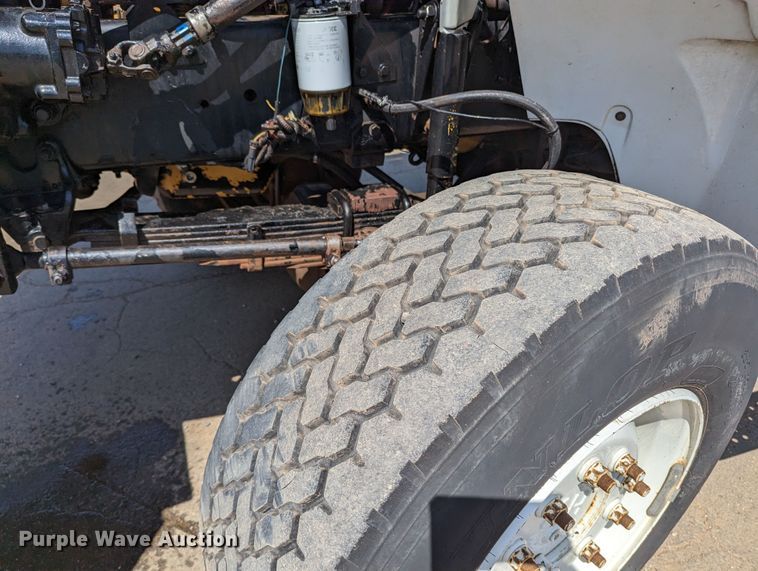 image for item MN9926 2003 Freightliner FL80  digger derrick truck