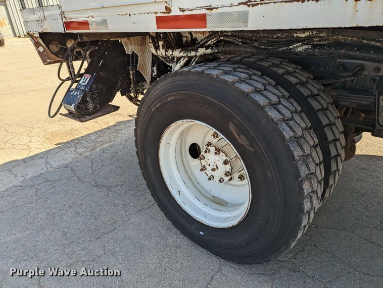 image for item MN9926 2003 Freightliner FL80  digger derrick truck